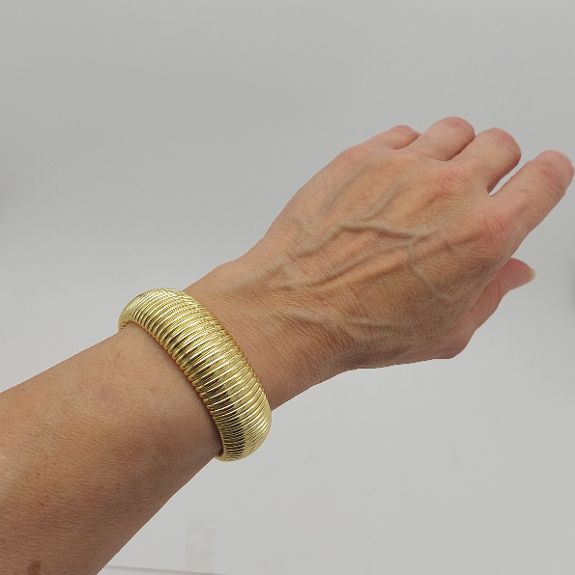 1-AR  18kt Yellow Gold Over Bronze "Ribbed" Bracelet - Image 3