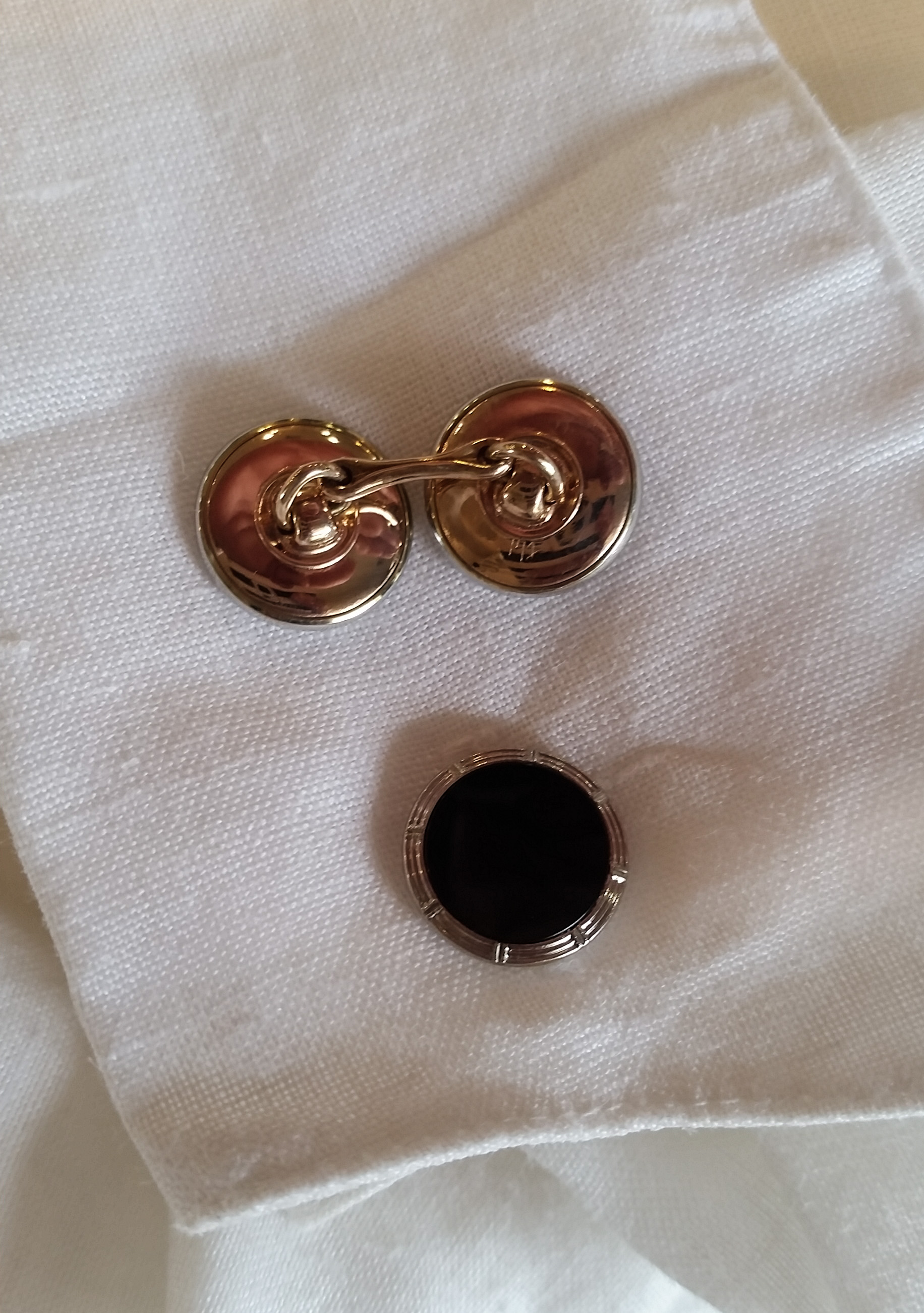 Vintage 14 Karat Yellow Gold Onyx Cufflinks - S & K Ltd.