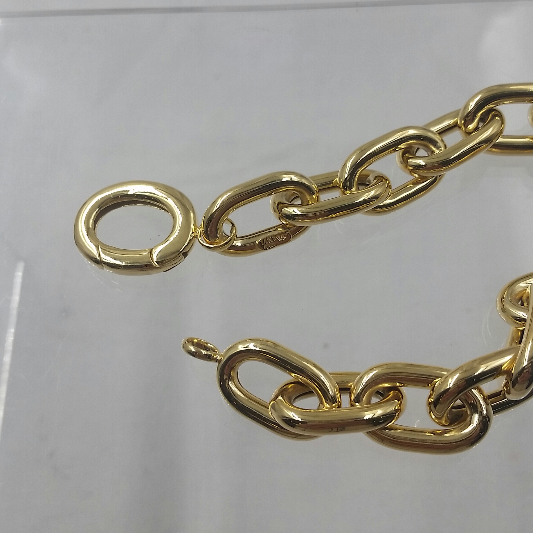 14 Karat Yellow Gold "Classic" Oval Link Bracelet - Image 4