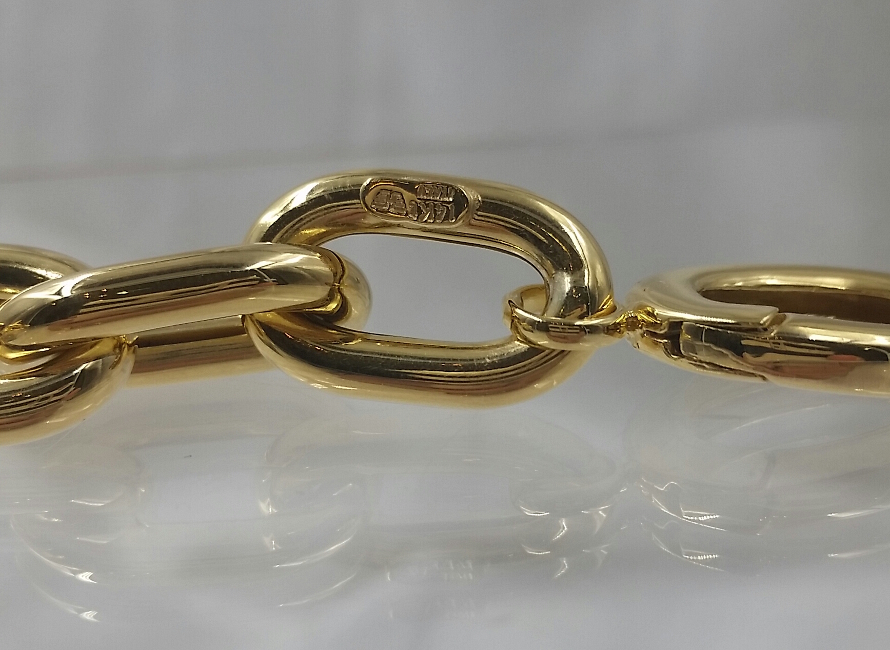 14 Karat Yellow Gold "Classic" Oval Link Bracelet - Image 9