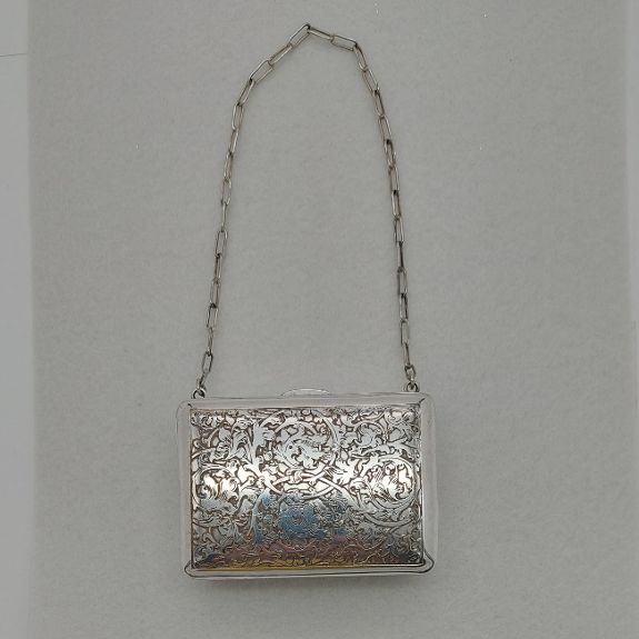 Most amazing silver purse I've ever seen and I can't figure out who made it  : r/Hallmarks