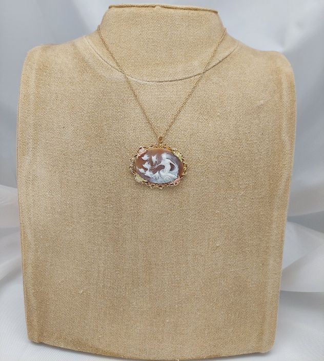 Cameo "Dove Chariot" Pendant on Chain Necklace - Image 2