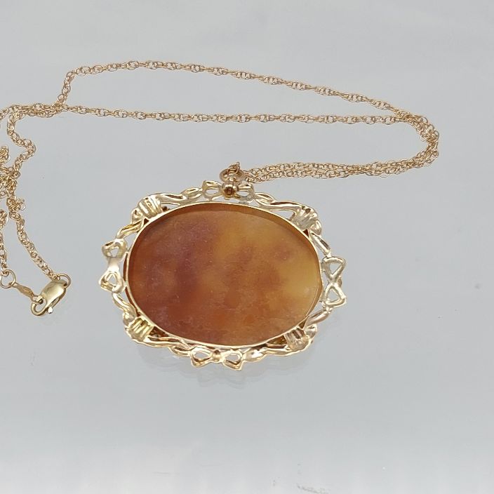 Cameo "Dove Chariot" Pendant on Chain Necklace - Image 4