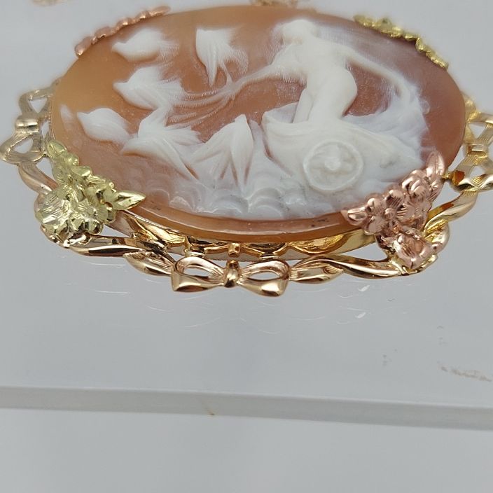 Cameo "Dove Chariot" Pendant on Chain Necklace - Image 9