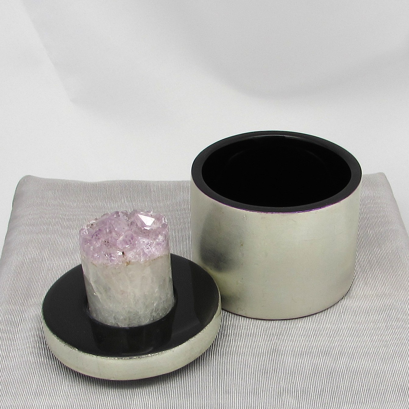 Silver Leaf Trinket Box with Amethyst Crystal - Image 3