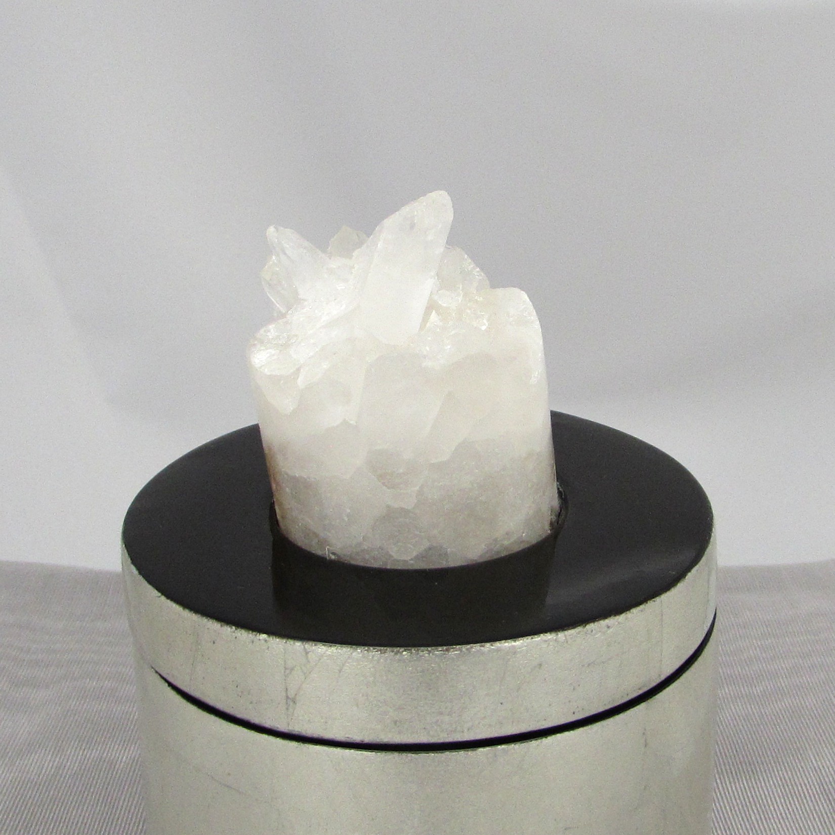 Silver Leaf Trinket Box with Quartz Crystal - Image 3