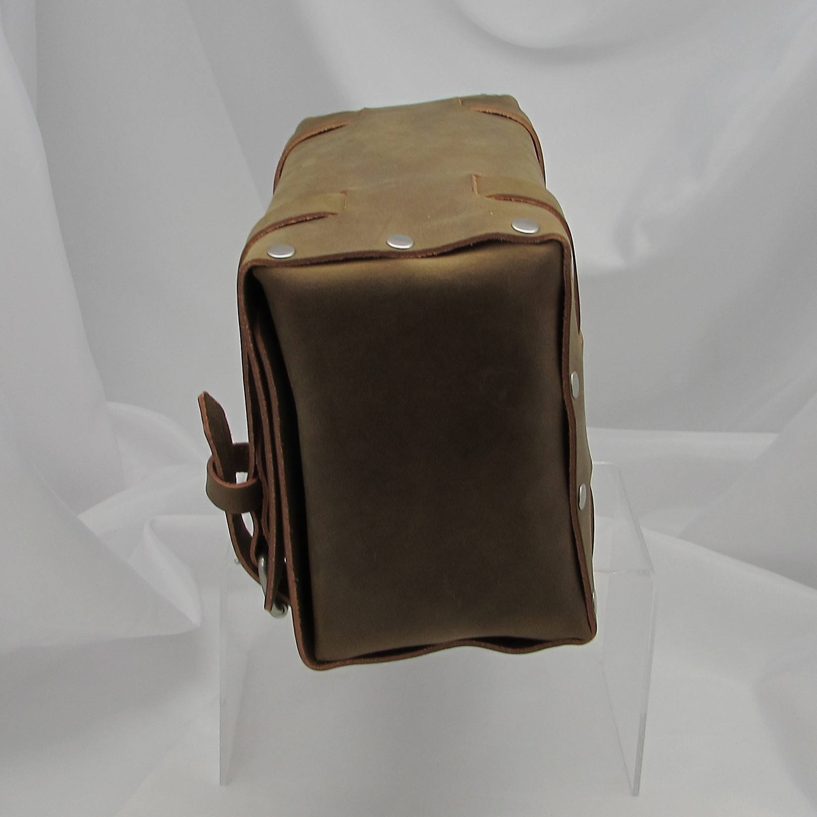 Leather "Old School" Travel Case - Image 7