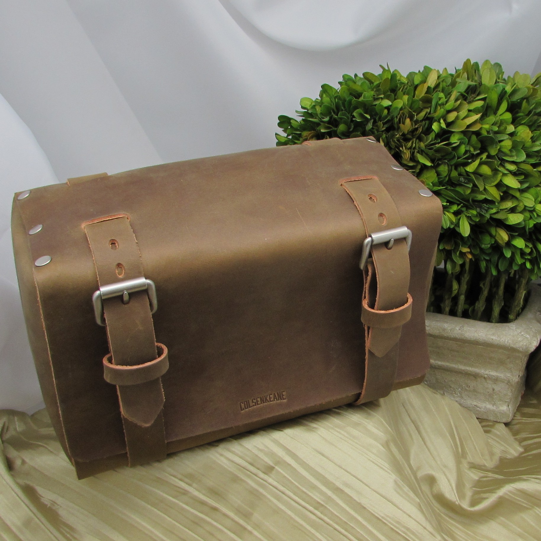 Leather "Old School" Travel Case