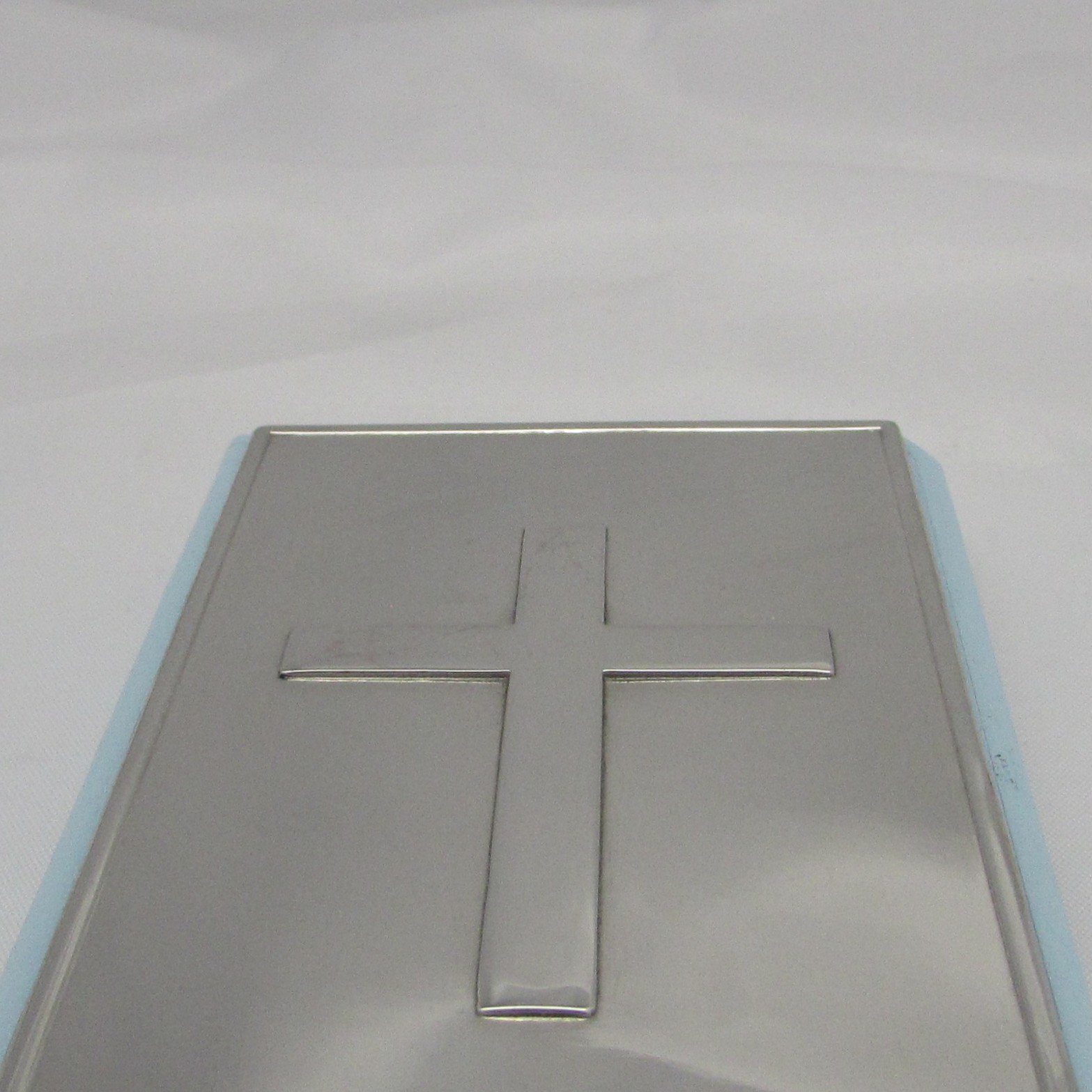 Child's Blue New Testament Bible with Pewter Cross Top - Image 3