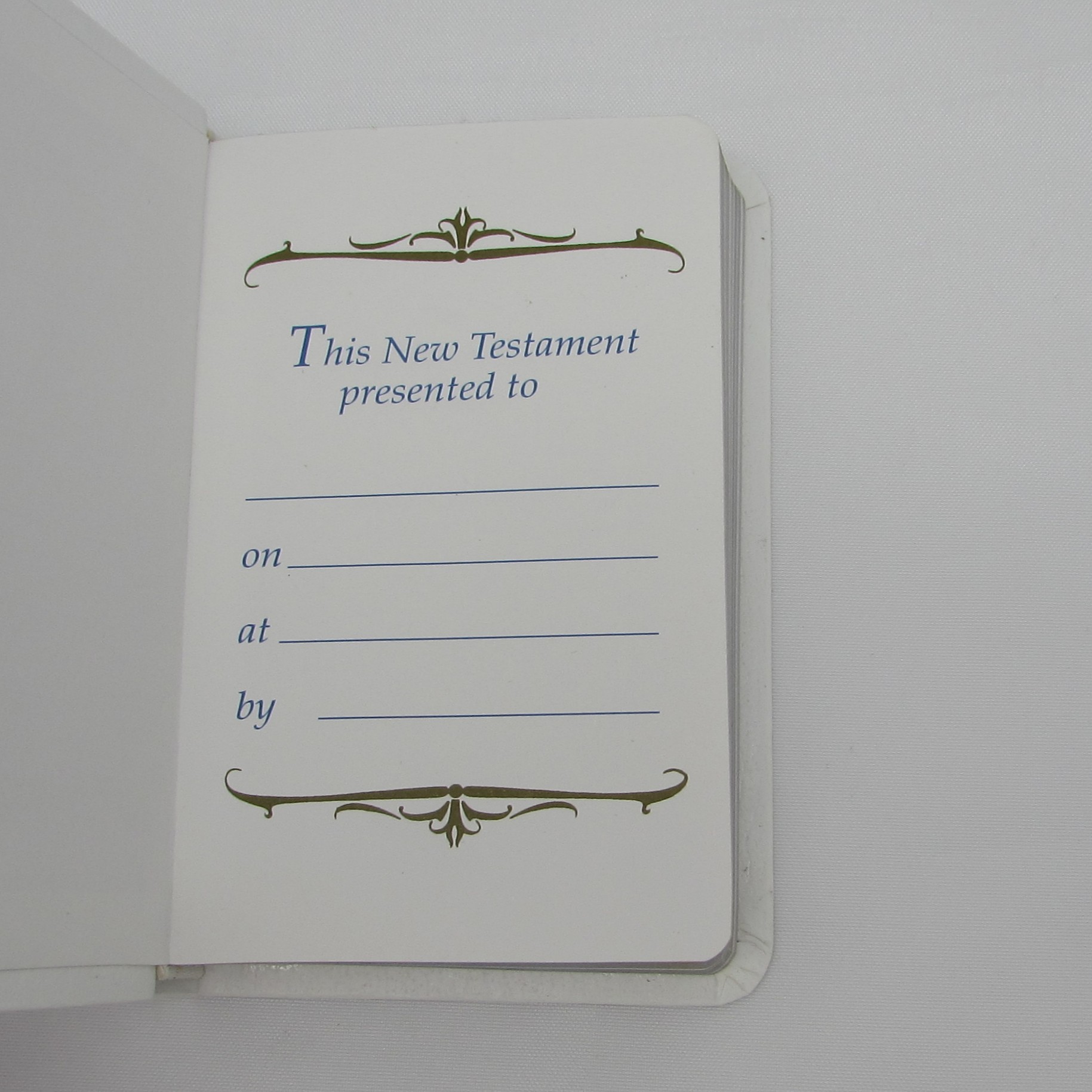 Child's White New Testament Bible with Pewter Cross Top - Image 9