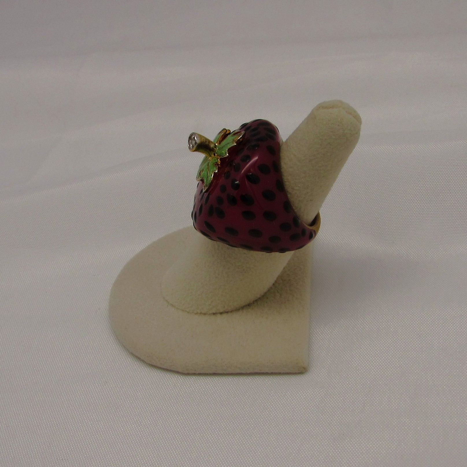 "Fruit Cocktail" Strawberry Ring - Image 9
