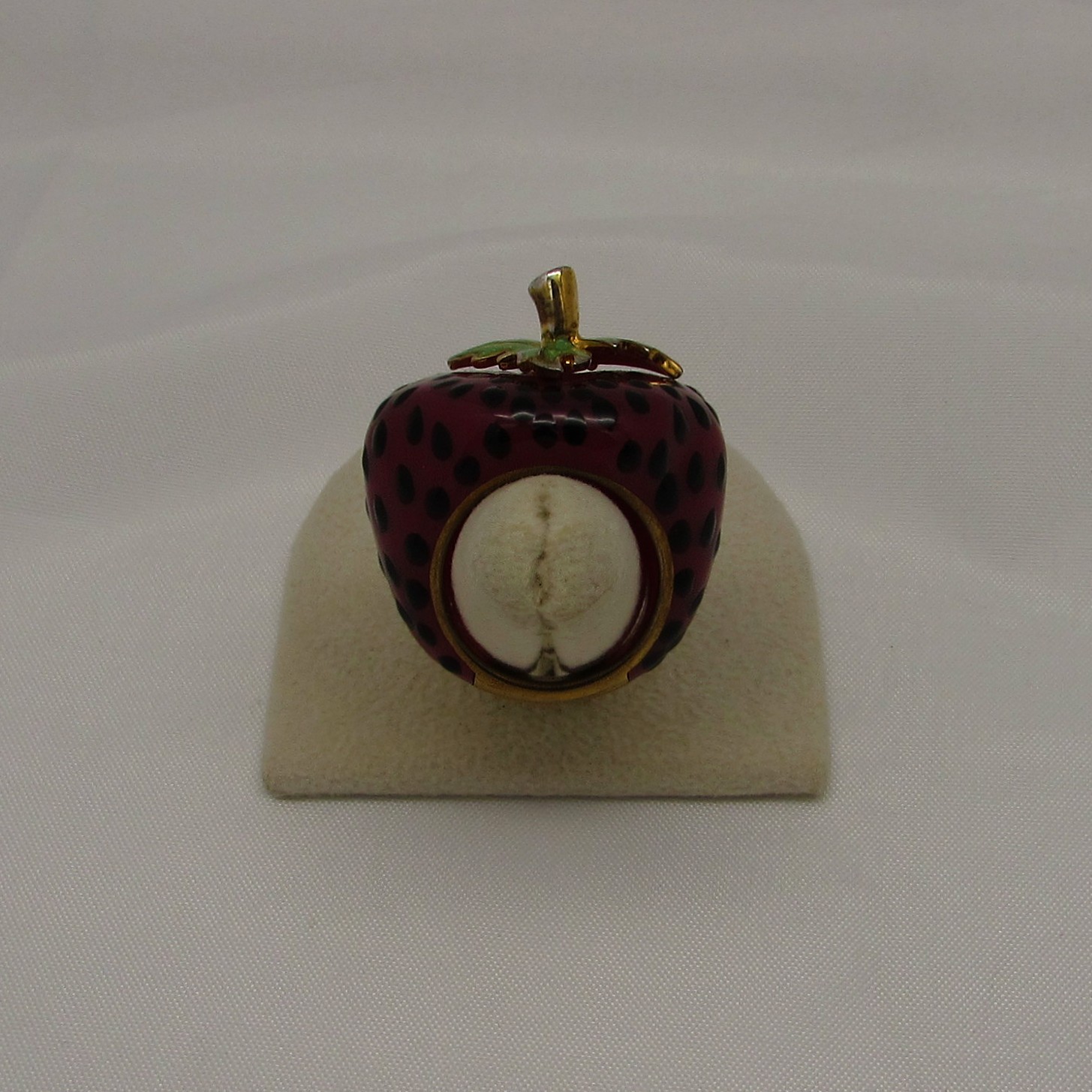 "Fruit Cocktail" Strawberry Ring - Image 8