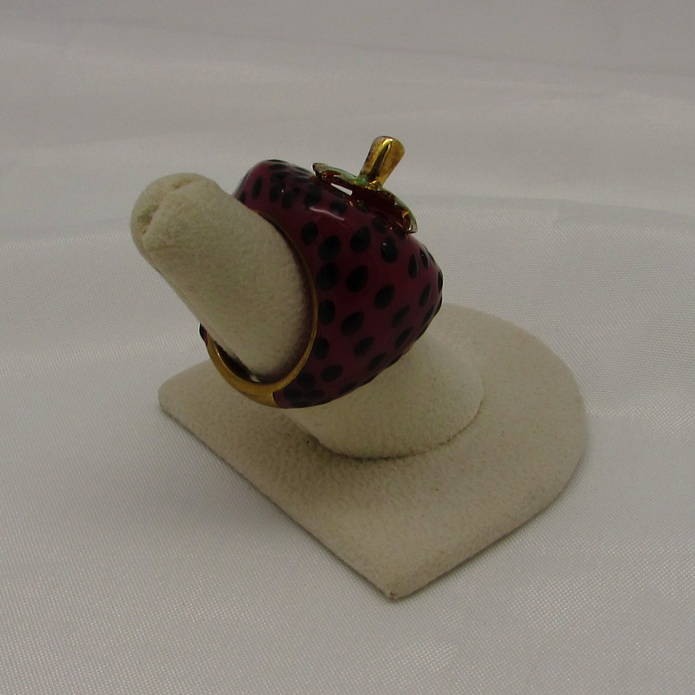 "Fruit Cocktail" Strawberry Ring - Image 7