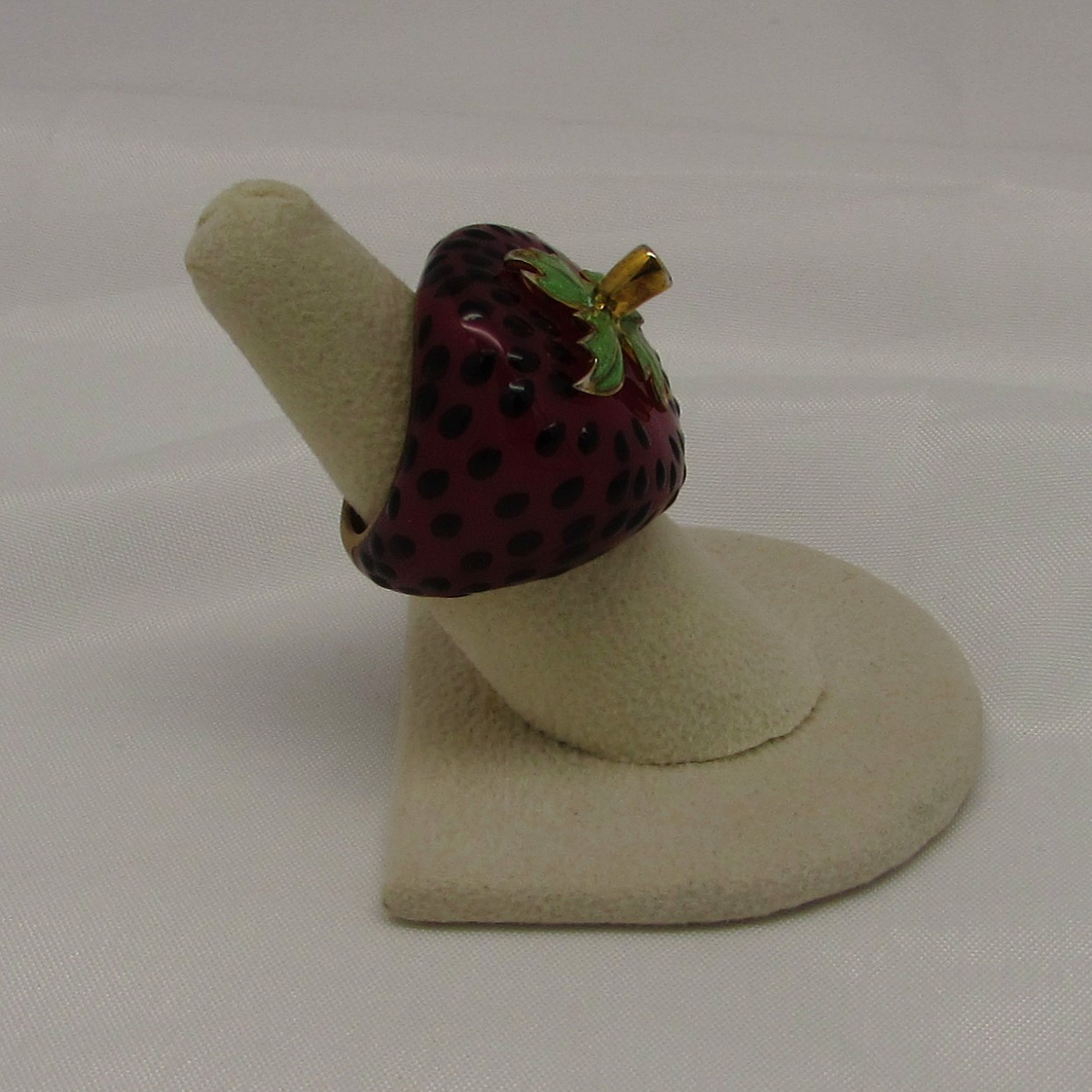 "Fruit Cocktail" Strawberry Ring - Image 6