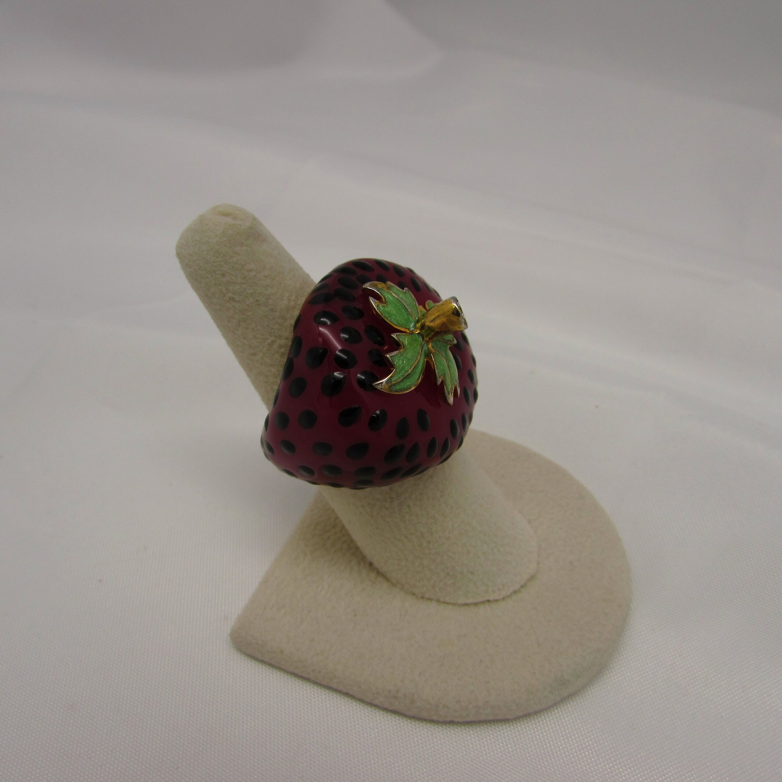 "Fruit Cocktail" Strawberry Ring - Image 5