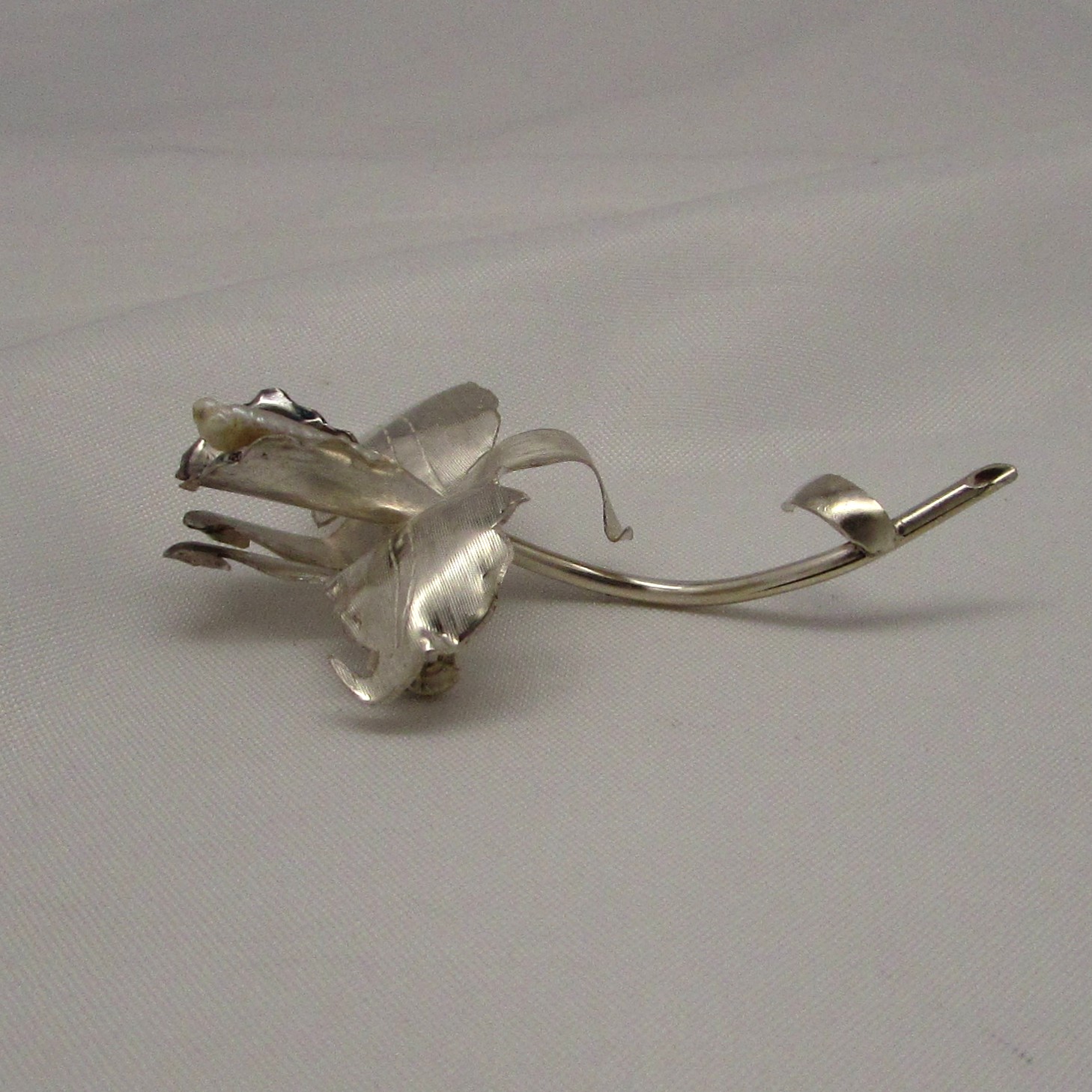 "900" Sterling Orchid with Baroque Stick Pearl - Image 9
