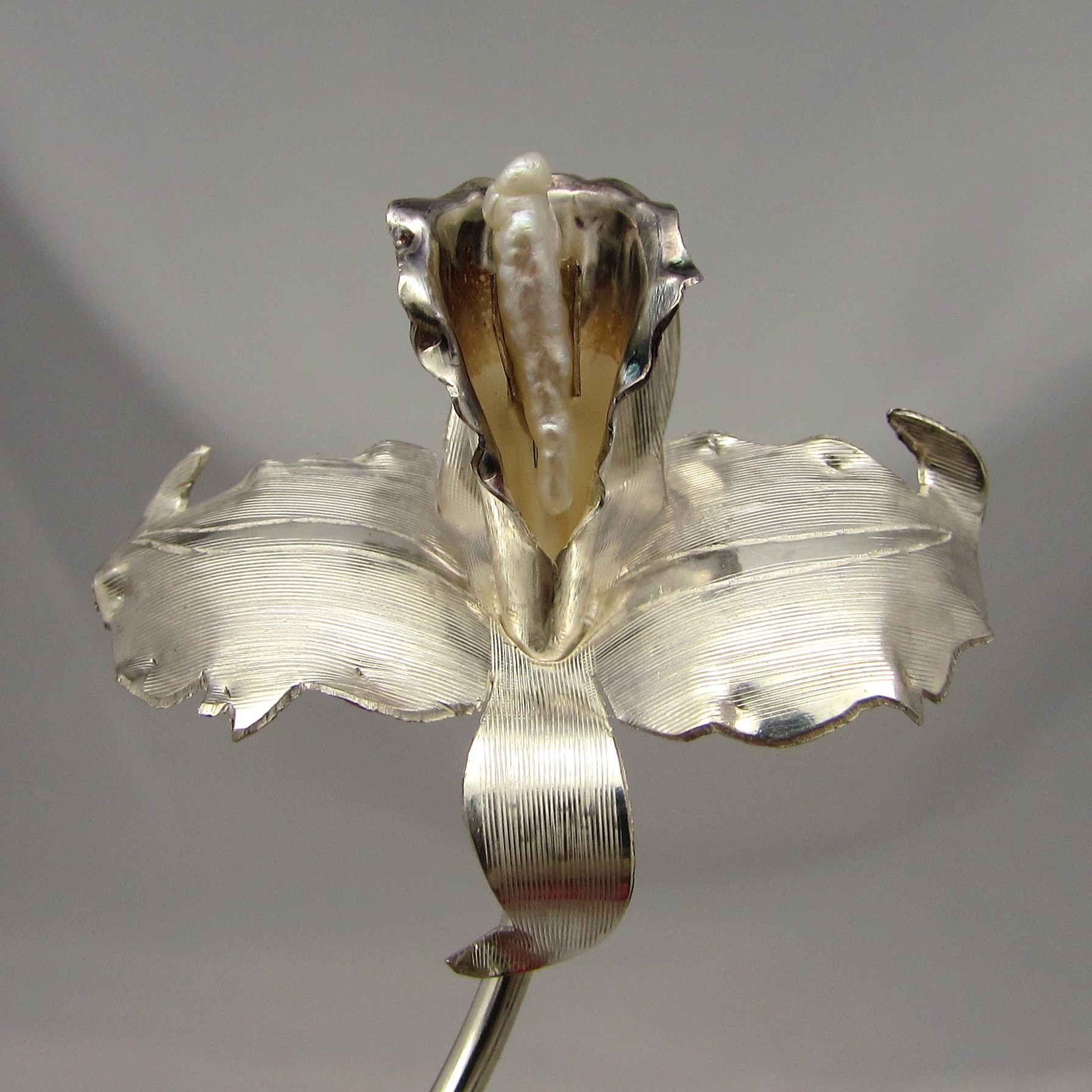 "900" Sterling Orchid with Baroque Stick Pearl - Image 2