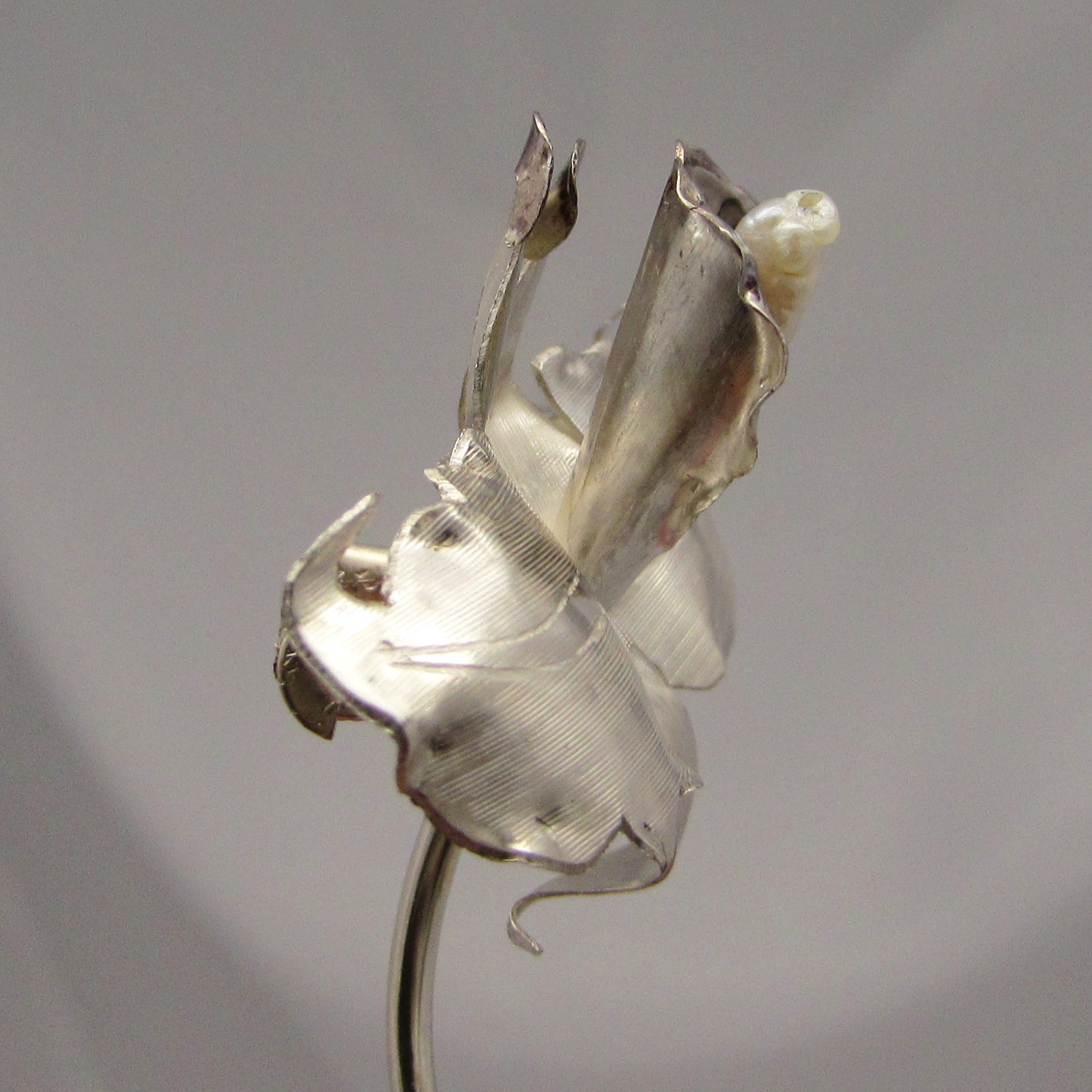 "900" Sterling Orchid with Baroque Stick Pearl - Image 4