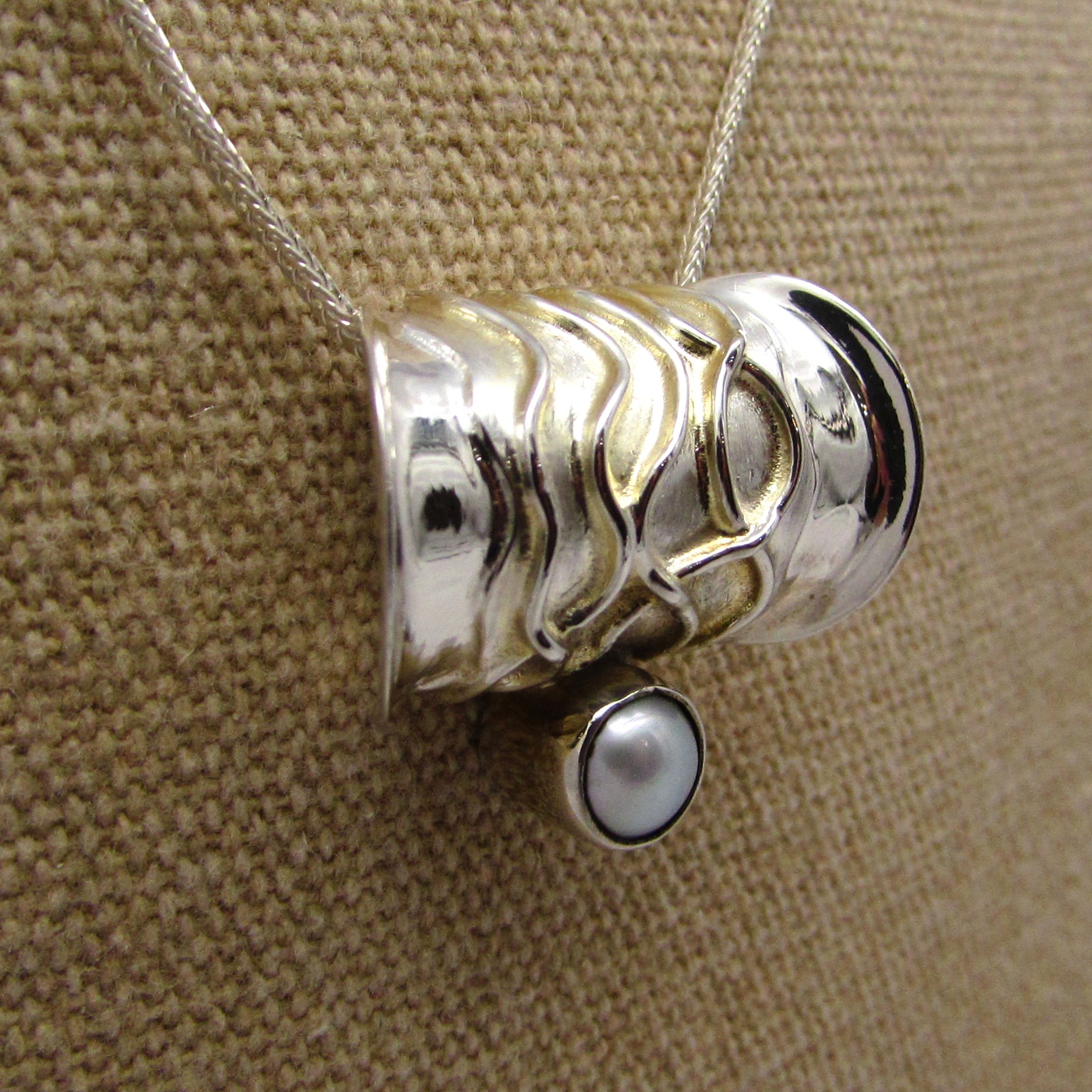 Sterling Mabe Pearl Necklace - Image 5