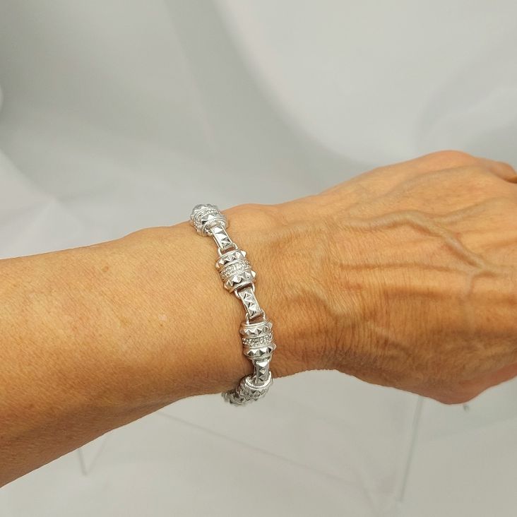 14KT "Pyramid" Diamond Bracelet - Image 8
