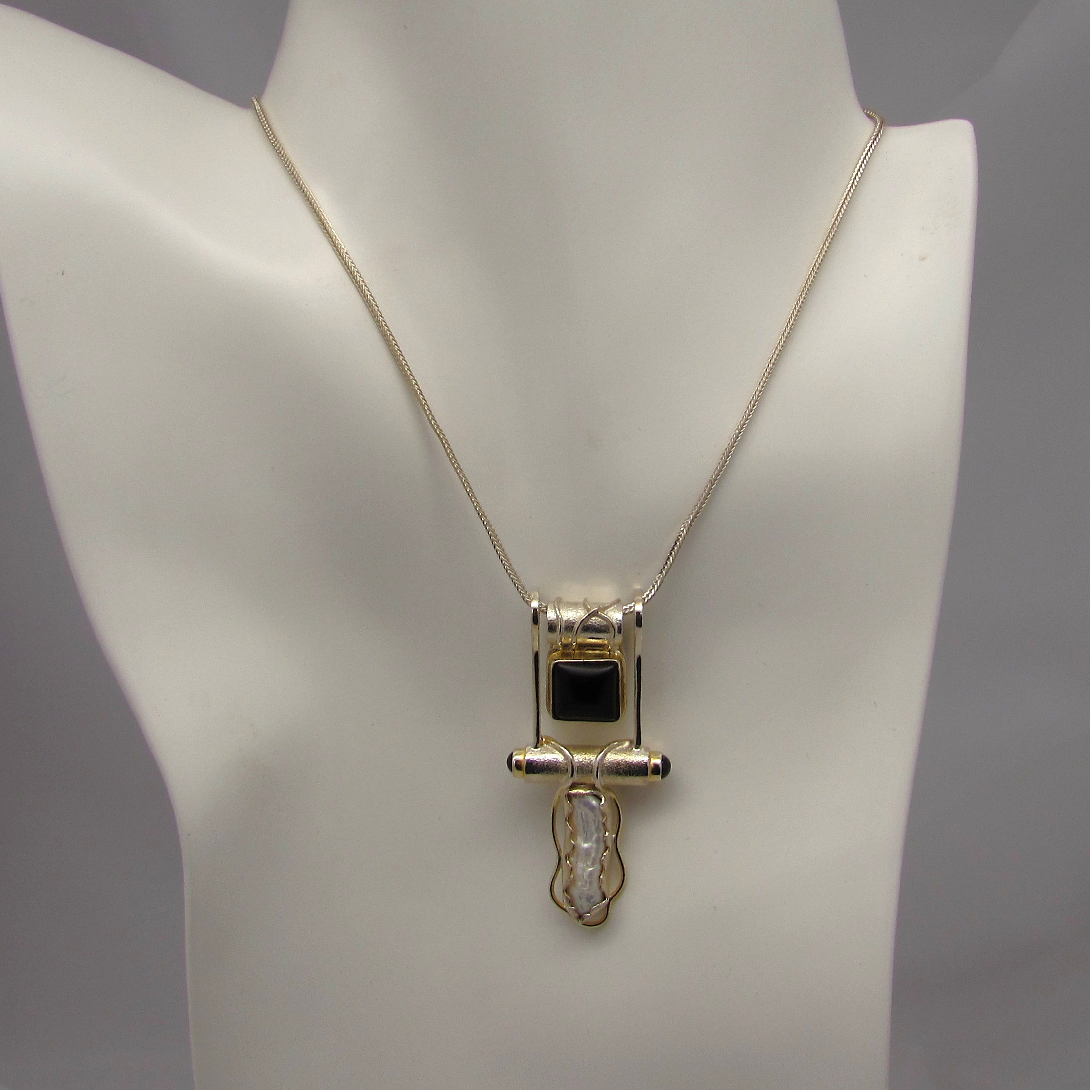 Sterling, Onyx, Garnet & Pearl Necklace - Image 2