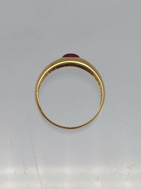 Natural Ruby Cabochon & Diamond Dome 18KT Ring - Image 4