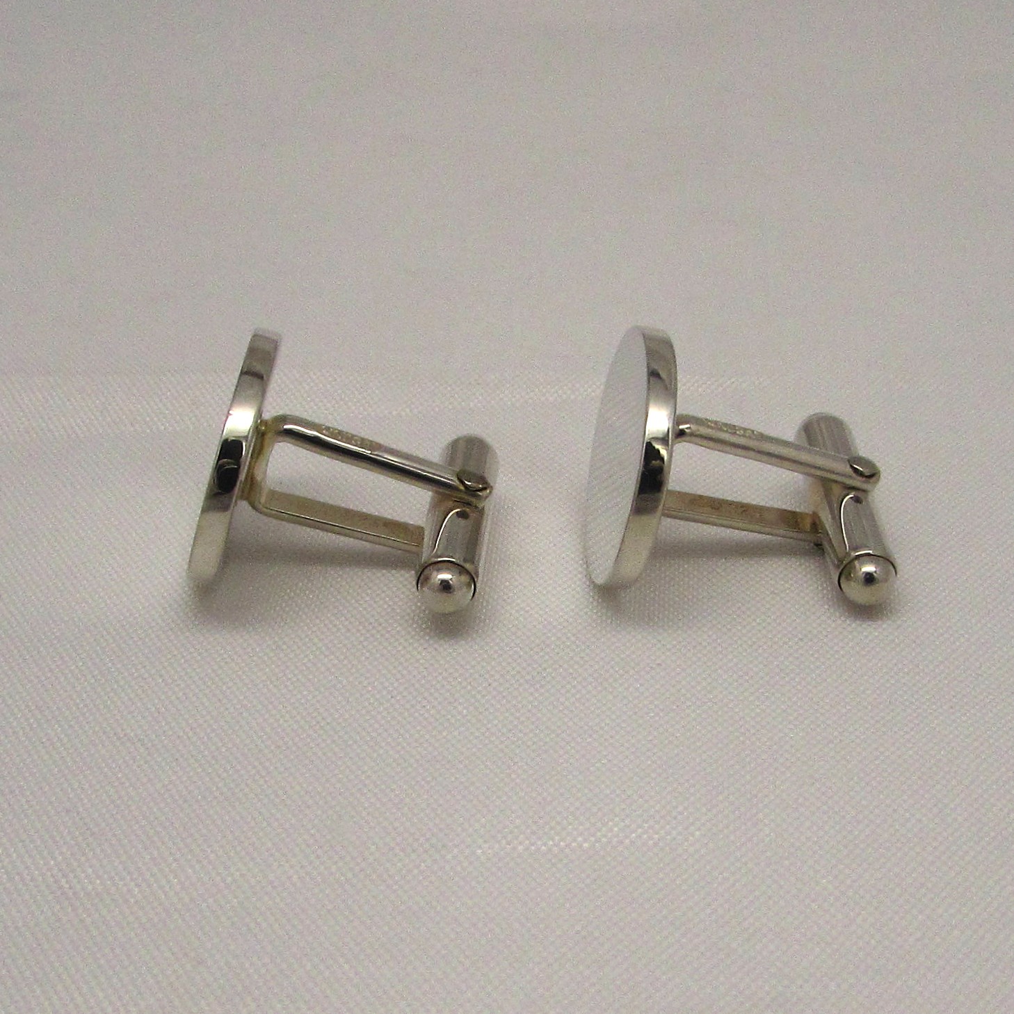 Sterling Oval Plain Cufflinks - Image 4