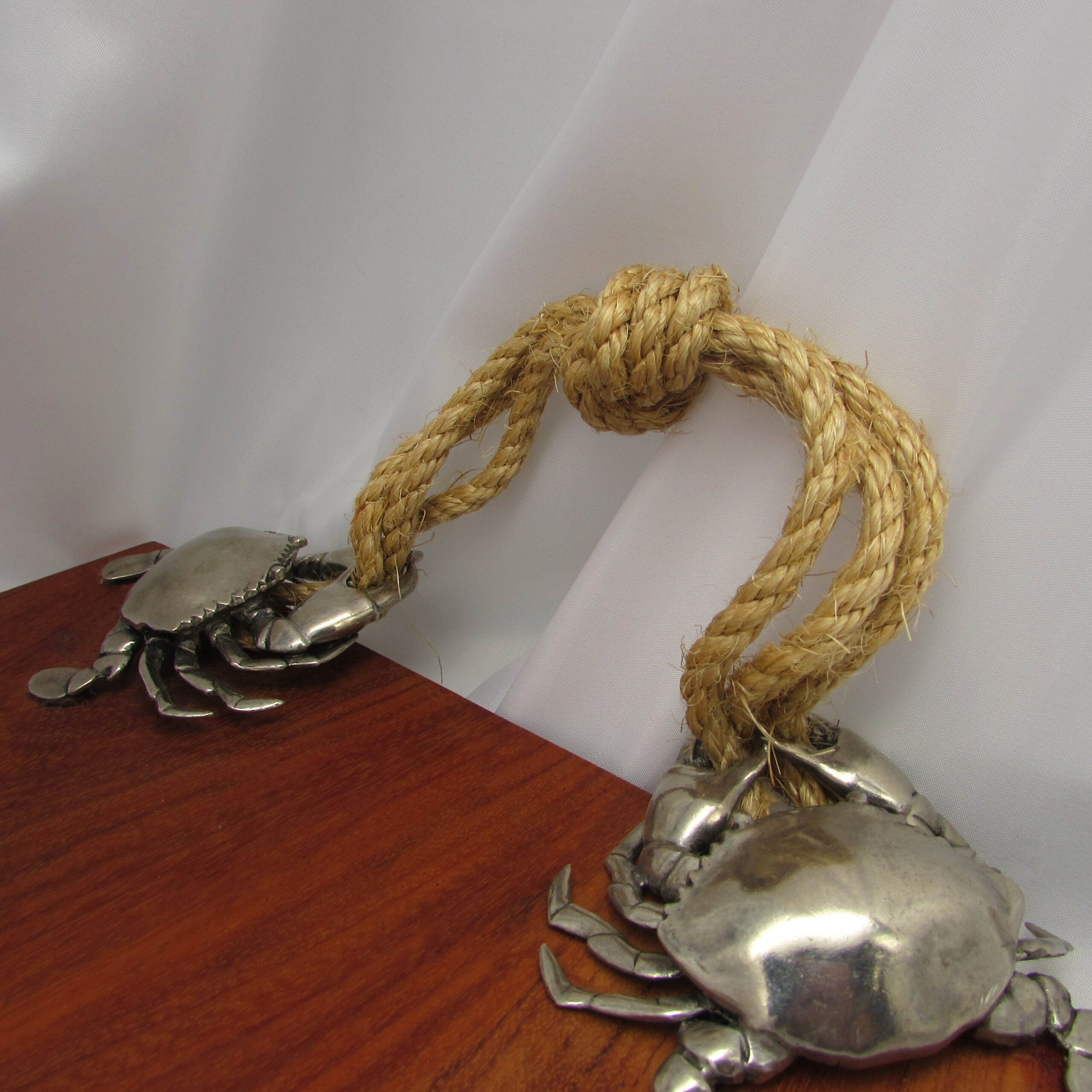 Vagabond Pewter Crab & Rope Wood Tray - Image 3
