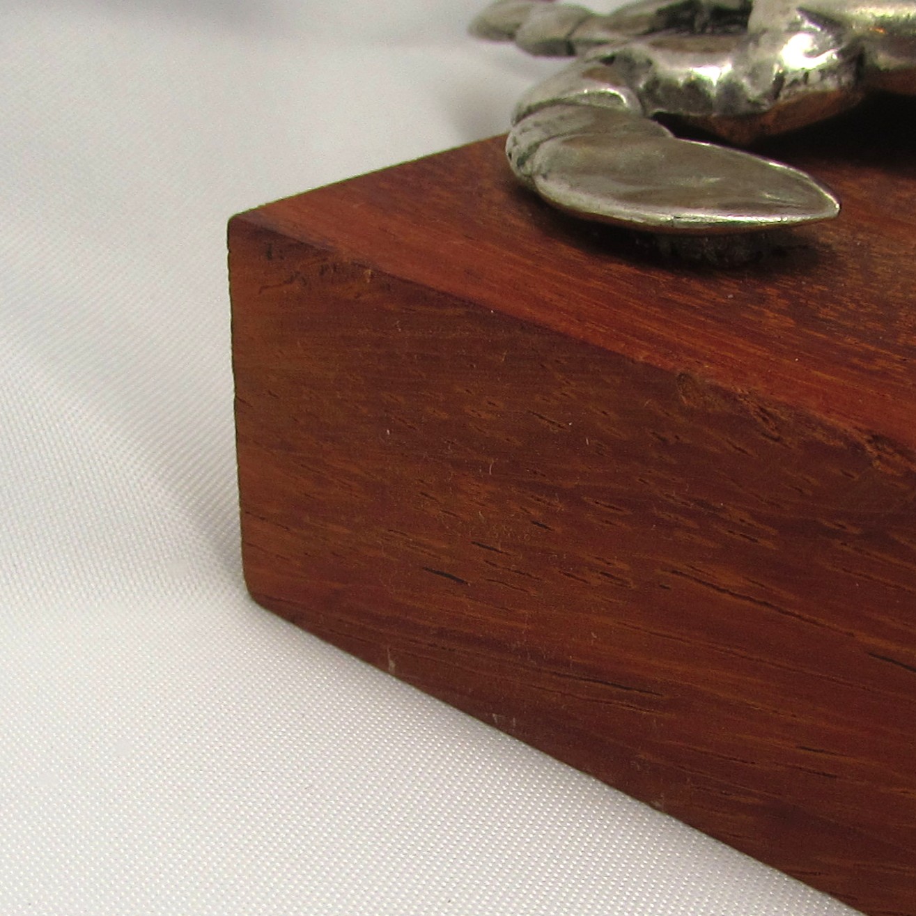 Vagabond Pewter Crab & Rope Wood Tray - Image 7