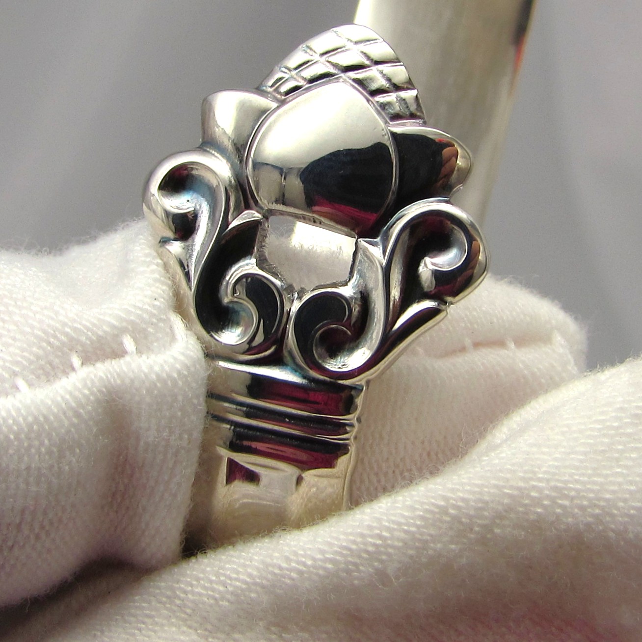 Georg Jensen Sterling 'Acorn' Napkin Ring - Image 7