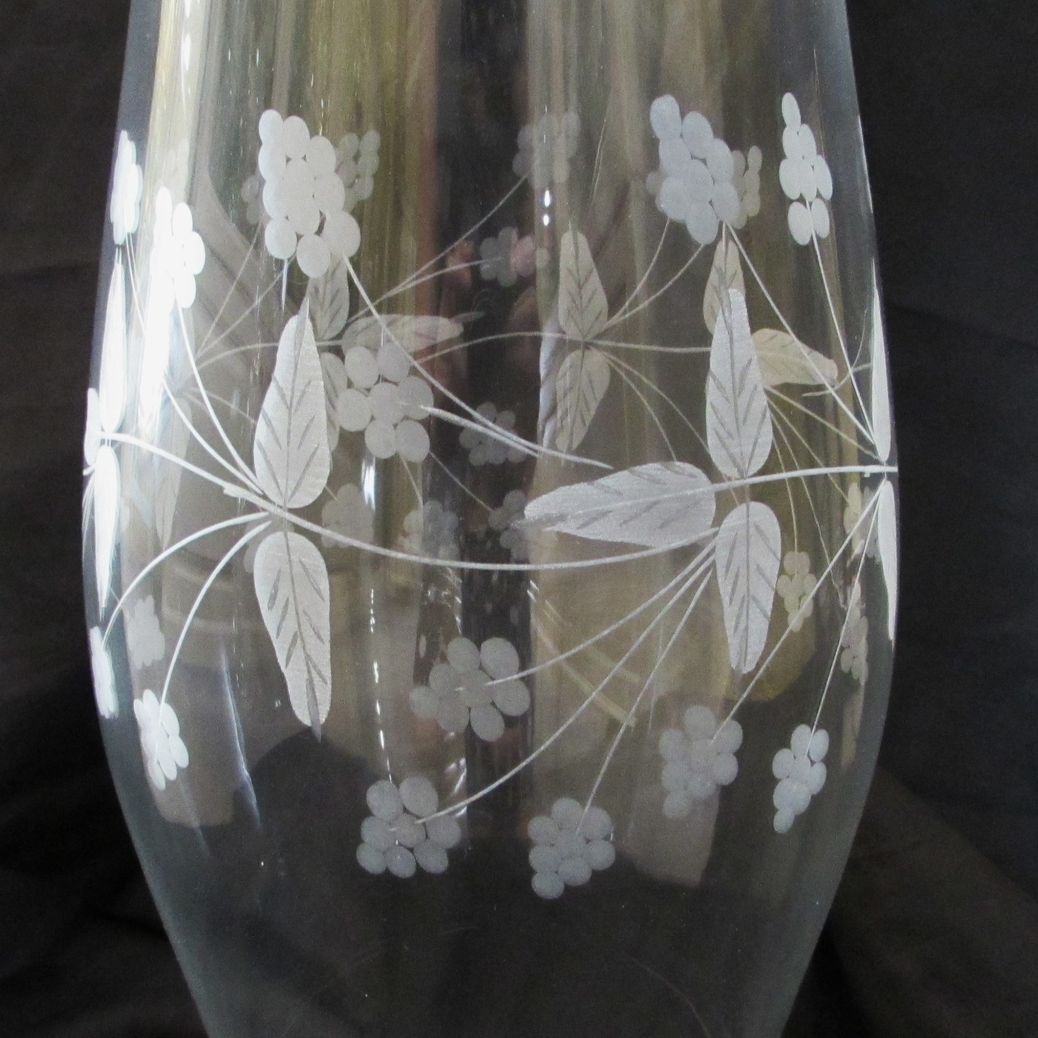 Pair of 22" Etched Glass Hurricanes - Image 6