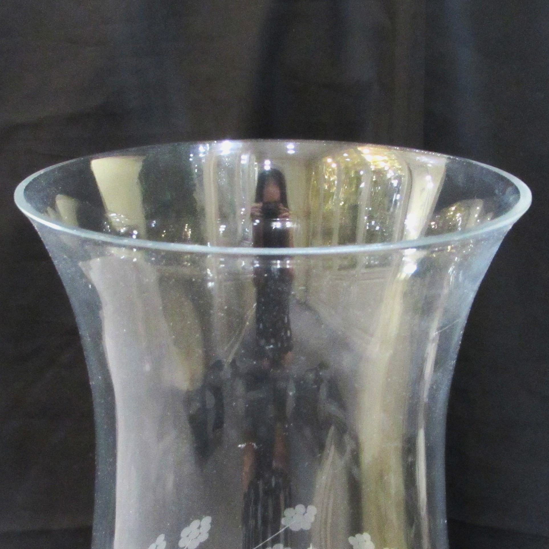 Pair of 22" Etched Glass Hurricanes - Image 5