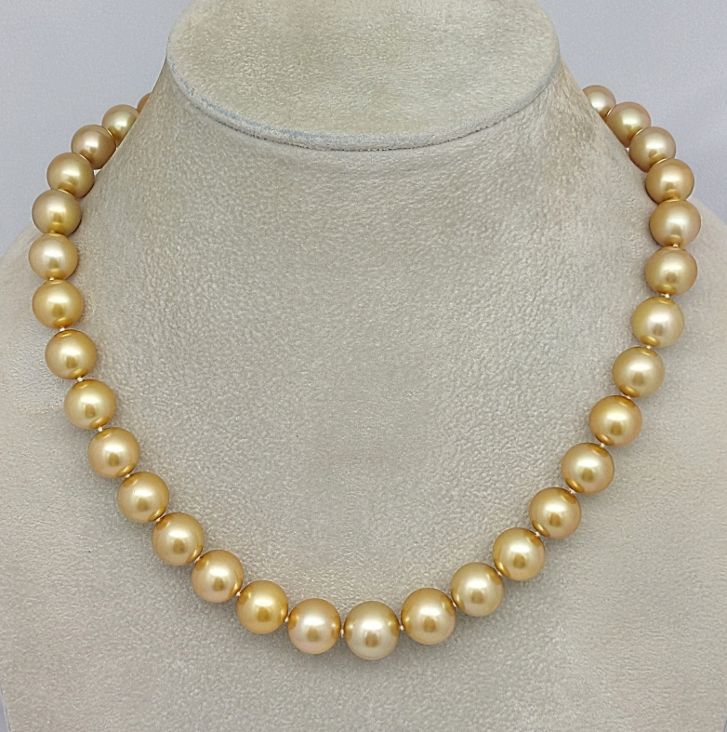 ゴールドマウンテンMIKIMOTO Mikimoto South Sea Necklace - Golden Pearls