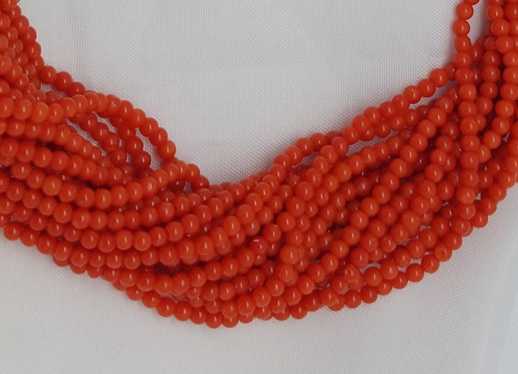 Mediterranean Coral 17 strand Necklace with 18KT Clasp - Image 8