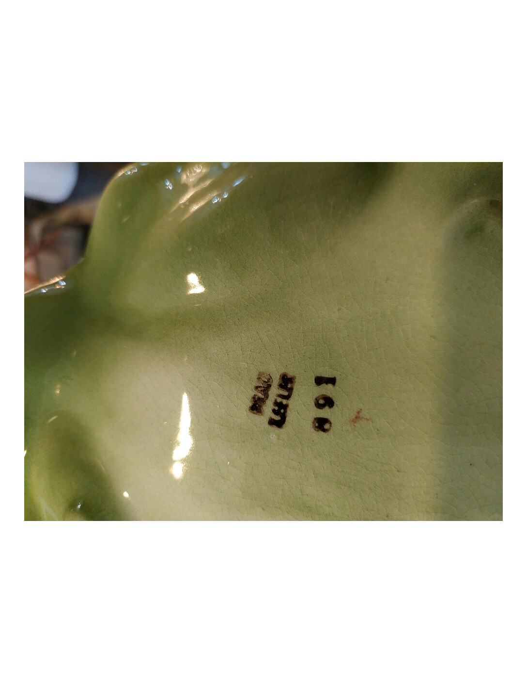 Brad Keeler Earthenware Leaf & Claw Serving Set - Image 8